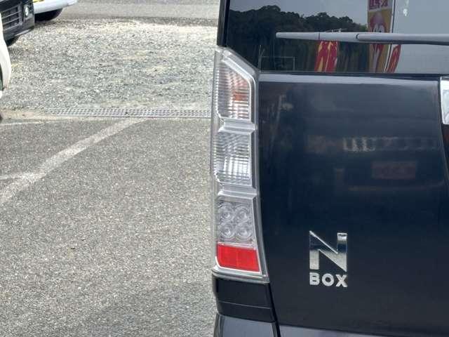 N-BOX G SSパッケージ CDデッキ 両側電動スライドドア 横滑り防止機能 オートエアコン プッシュスタート スマートキー(19枚目)