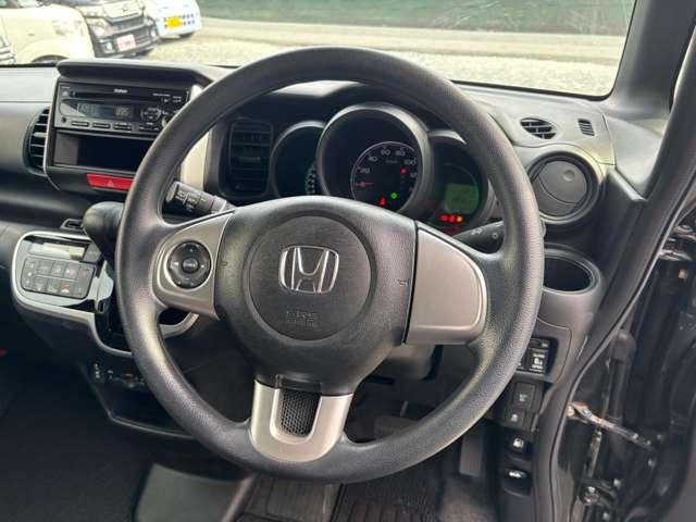 N-BOX G SSパッケージ CDデッキ 両側電動スライドドア 横滑り防止機能 オートエアコン プッシュスタート スマートキー(31枚目)