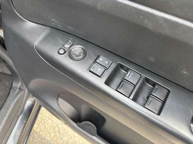 N-BOX G SSパッケージ CDデッキ 両側電動スライドドア 横滑り防止機能 オートエアコン プッシュスタート スマートキー(43枚目)