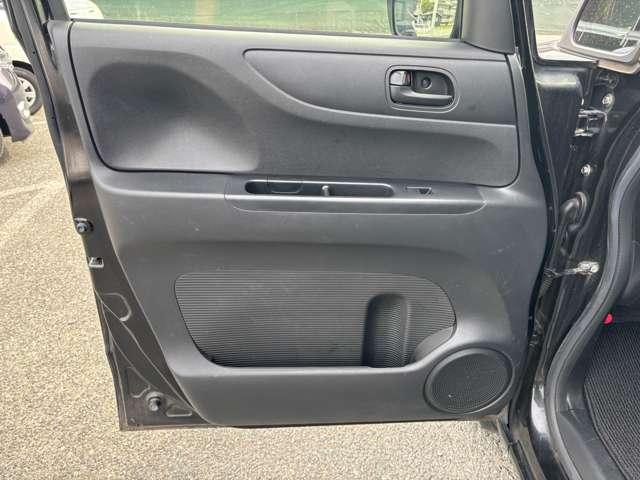 N-BOX G SSパッケージ CDデッキ 両側電動スライドドア 横滑り防止機能 オートエアコン プッシュスタート スマートキー(44枚目)