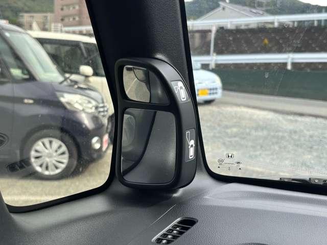 N-BOX G SSパッケージ CDデッキ 両側電動スライドドア 横滑り防止機能 オートエアコン プッシュスタート スマートキー(50枚目)