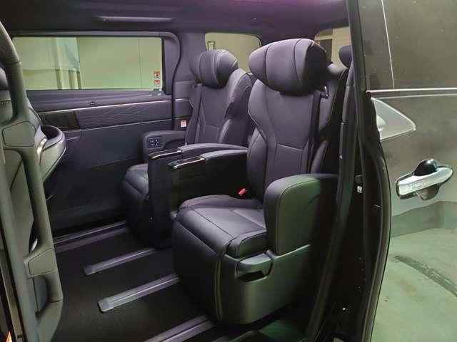 アルファードハイブリッド Ｚ　未使用車　今月限定　メモリーナビ　Ｂｌｕｅｔｏｏｔｈ　バックカメラ　両側電動スライドドア　レーンアシスト　衝突被害軽減ブレーキ　レーダークルーズコントロール　電動バックドア（43枚目）