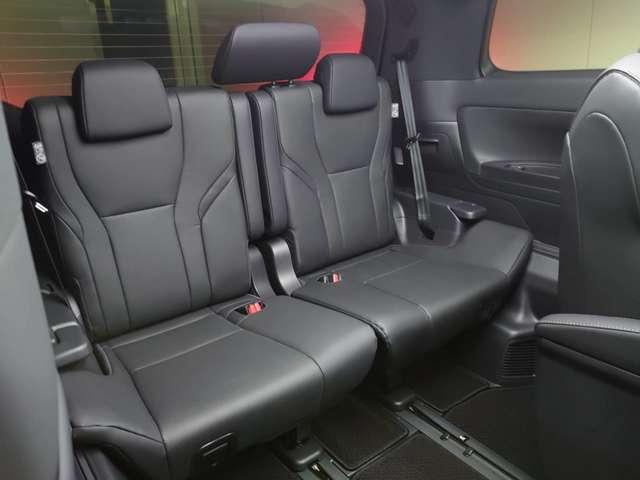 アルファードハイブリッド Ｚ　未使用車　今月限定　メモリーナビ　Ｂｌｕｅｔｏｏｔｈ　バックカメラ　両側電動スライドドア　レーンアシスト　衝突被害軽減ブレーキ　レーダークルーズコントロール　電動バックドア（46枚目）