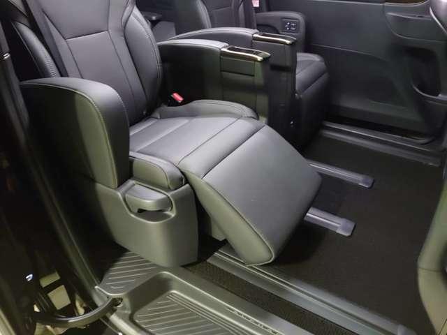 アルファードハイブリッド Ｚ　未使用車　今月限定　メモリーナビ　Ｂｌｕｅｔｏｏｔｈ　バックカメラ　両側電動スライドドア　レーンアシスト　衝突被害軽減ブレーキ　レーダークルーズコントロール　電動バックドア（48枚目）