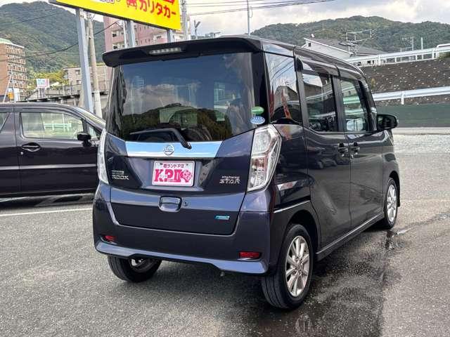 車の詳細についてのお問い合わせは、メール見積り又はフリーダイヤル００６６−９７１１−２２２８４３までお問い合わせ下さい。当社スタッフが詳細をご説明させて頂きます。