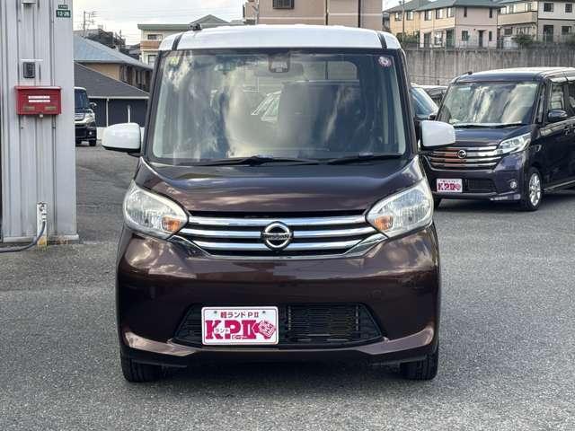 お客様が気持ち良くお車をお乗りできるように、外装、内装、エンジンルームまで徹底的に磨き上げてご納車！磨き専門のスタッフが隅々までお車を清掃してお渡し致します！！