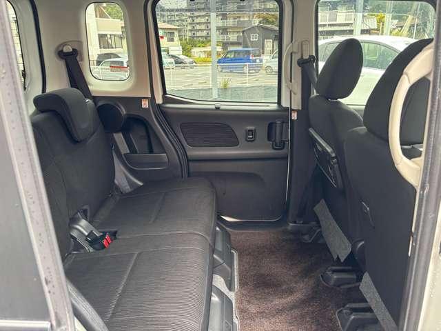 ９．９万円〜４９．９万円のお車が１００台展示！