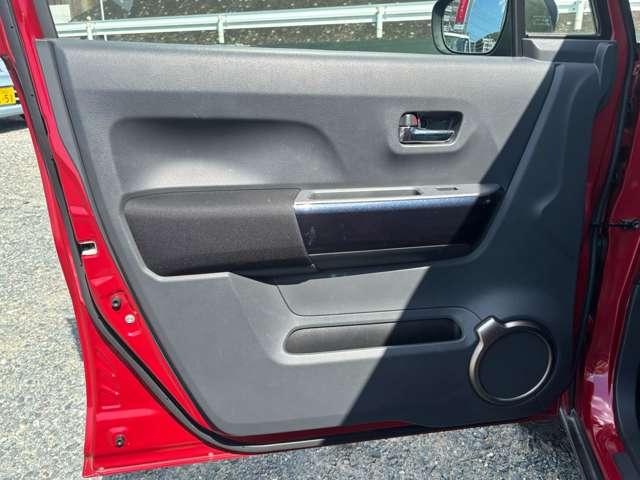 ハスラー JスタイルIII フルフラットシート 電動格納ドアミラー レーンキープ デュアルレーダーブレーキサポート 衝突安全ボディ Bluetoothオーディオ 地デジTV スマートキー&プッシュスタート イモビライザー ABS(39枚目)