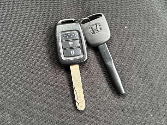 N-VAN G・ホンダセンシング 前後誤発進抑制機能 レーンキープ スライドドア パワーウインド アダプティブクルコン キーレスキー パワステ フルオートエアコン ETC車載器 運転席エアバッグ ABS 横滑防止装置 iストップ(63枚目)