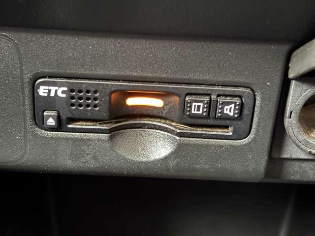 ���݁E����ɐ�򐅂𐁂��t���ĉ���𕪉��I����͂����Ƀo�L���[���ŋz�������