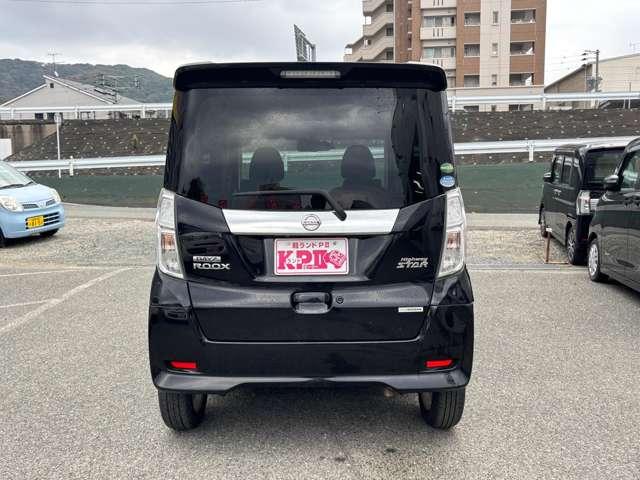 デイズルークス ハイウェイスター　Ｘターボ　両側スライドドア左側電動　アイドリングストップ　衝突被害軽減ブレーキ　横滑り防止機能　ＥＴＣ　アラウンドビューモニター　バックカメラ　オートマチックハイビーム　オートエアコン　プッシュスタート（12枚目）