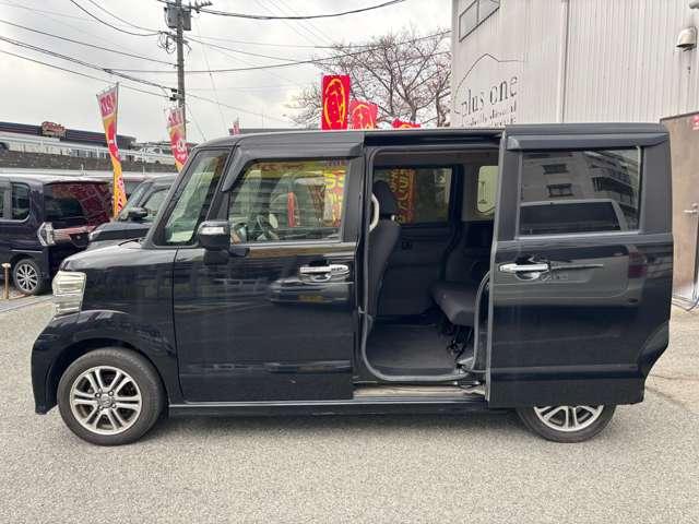 Ｎ－ＢＯＸカスタム Ｇ・Ｌパッケージ　衝突被害軽減ブレーキ　横滑り防止機能　両側スライドドア左側電動　アイドリングストップ　オートエアコン　プッシュスタート　スマートキー（10枚目）