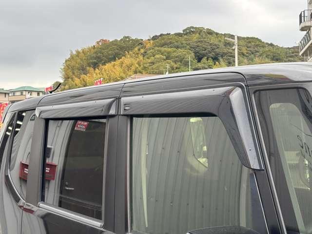 Ｎ－ＢＯＸカスタム Ｇ・Ｌパッケージ　衝突被害軽減ブレーキ　横滑り防止機能　両側スライドドア左側電動　アイドリングストップ　オートエアコン　プッシュスタート　スマートキー（19枚目）