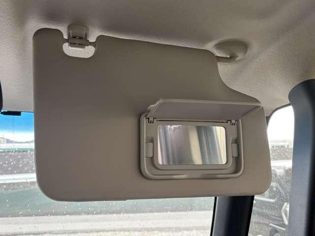 Ｎ－ＢＯＸカスタム Ｇ・Ｌパッケージ　衝突被害軽減ブレーキ　横滑り防止機能　両側スライドドア左側電動　アイドリングストップ　オートエアコン　プッシュスタート　スマートキー（51枚目）