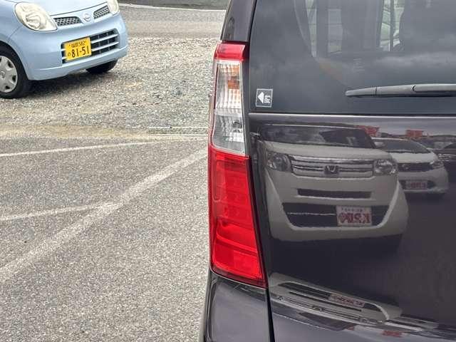 ワゴンR FX サイバーナビ CD DVD ラジオ Bluetooth ETC シートヒーター キーレス アイドリングストップ(17枚目)