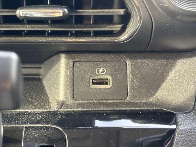 ���݁E����ɐ�򐅂𐁂��t���ĉ���𕪉��I����͂����Ƀo�L���[���ŋz�������