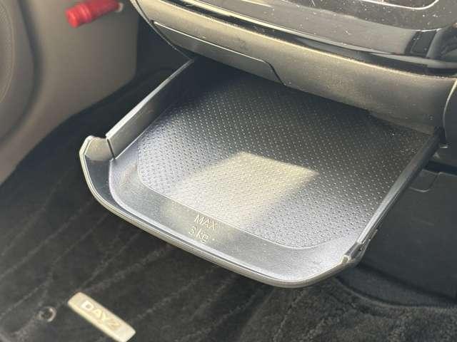 ���X�͑��ۃW���p���̑㗝�X�ł��I�ی���C�̃X�^�b�t�����q�l�ڐ��ł̕ی��v����������Ă����Ē����Ă���܂��̂ŁA���C�y�ɂ����k���������B