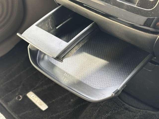 �j�����h�o�h�h�ł͏����X�^�b�t�ݐЂ��Ă���܂��̂ŁA��l�ŕs���ȏ����̂��q�l�ɂ����S�ł���