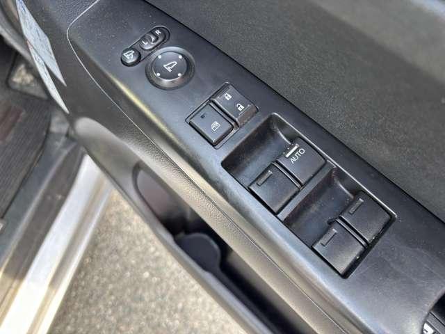 �����X�̍ۂɂ͔F��A�����i�R�O�O�O�O�~�j�����Q���������I