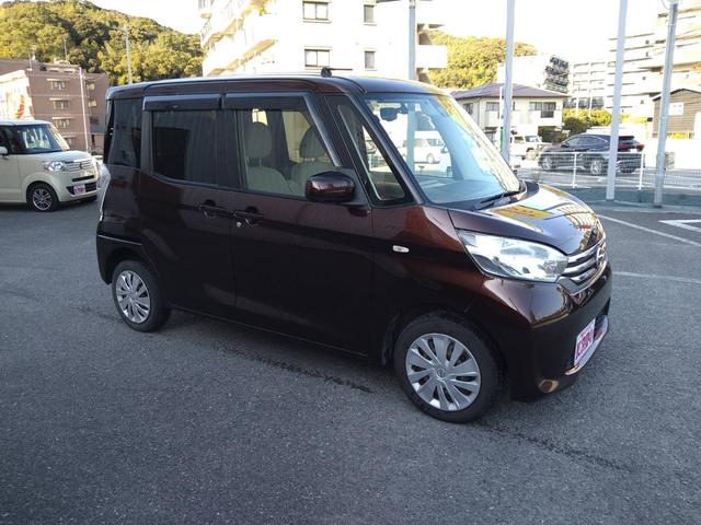 デイズルークス Ｘ　ナビＴＶＣＤＤＶＤラジオＢｌｕｅｔｏｏｔｈアラウンドビューモニターバックカメラ　衝突被害軽減ブレーキ　横滑り防止機能　両側スライドドア左側電動プッシュスタートスマートキーオートエアコンサーキュレーター（7枚目）