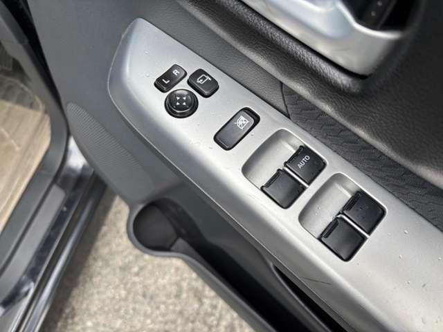 スペーシア Xリミテッド フルセグナビCDDVDラジオBluetoothバックカメラ両側電動スライドドアシートヒーターアイドリングストップ横滑り防止機能衝突被害軽減ブレーキオートエアコンプッシュスタートスマートキー(43枚目)