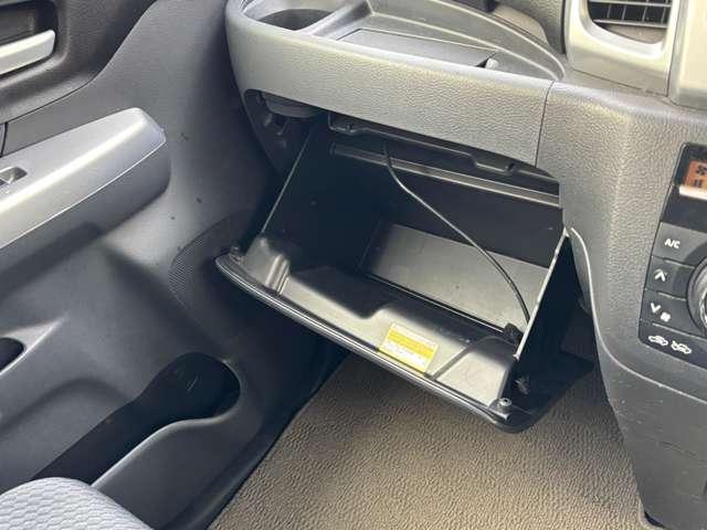 スペーシア Xリミテッド フルセグナビCDDVDラジオBluetoothバックカメラ両側電動スライドドアシートヒーターアイドリングストップ横滑り防止機能衝突被害軽減ブレーキオートエアコンプッシュスタートスマートキー(58枚目)