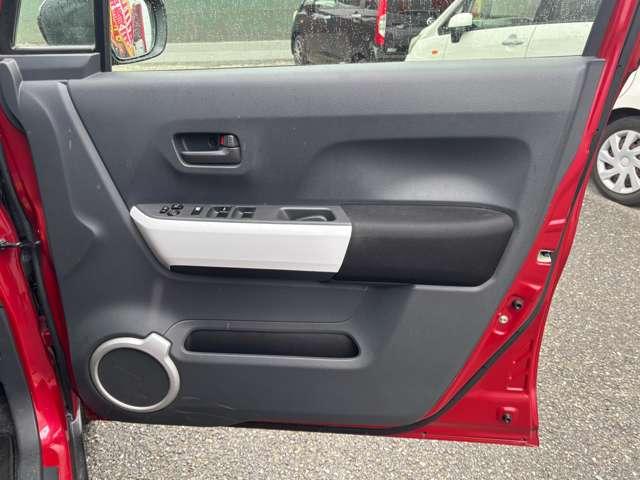 ハスラー Ｇ　ワンセグナビ　ＣＤ　ＤＶＤ　ラジオ　Ｂｌｕｅｔｏｏｔｈ　ＥＴＣ　シートヒーター　衝突被害軽減ブレーキ　横滑り防止機能　アイドリングストップ　オートエアコン　プッシュスタート　スマートキー（39枚目）