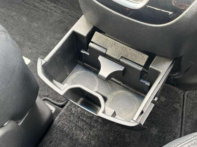 セレナ ハイウェイスターS-HVアドバンスドセーフティパック フルセグナビCDDVDラジオBluetoothバックカメラアラウンドビューモニター後席10インチモニター衝突被害軽減ブレーキ横滑り防止機能レーンアシストオートエアコンプッシュスタートスマートキー(59枚目)