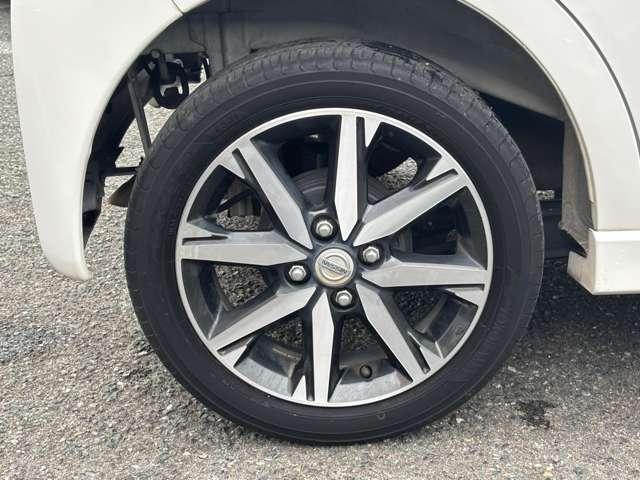 デイズ ハイウェイスター　Ｇ　フルセグナビ　ＣＤ　ＤＶＤ　Ｂｌｕｅｔｏｏｔｈ　アラウンドビューモニター　ＥＴＣ　衝突被害軽減ブレーキ　横滑り防止機能　オートハイビーム　アイドリングストップオートエアコンプッシュスタートスマートキー（25枚目）