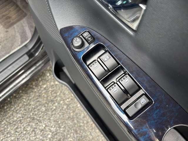 タント カスタムＸ　トップエディションＳＡＩＩＩ　後期型ワンセグナビＣＤＤＶＤバックカメラ両側スライドドア左側電動衝突被害軽減ブレーキ横滑り防止機能アイドリングストップオートマチックハイビームシートヒーターオートエアコンプッシュスタートスマートキー（48枚目）