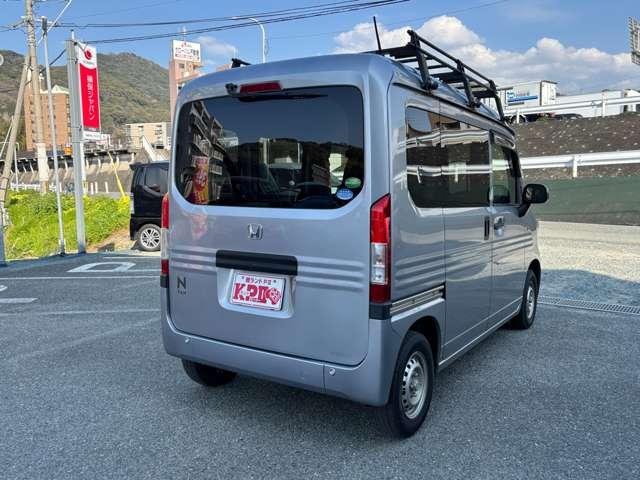 お子様も楽しく遊んで頂けるように、キッズルーム、おもちゃをご用意しておりますので、ご家族連れでもゆっくりお車をご覧にいただけます！