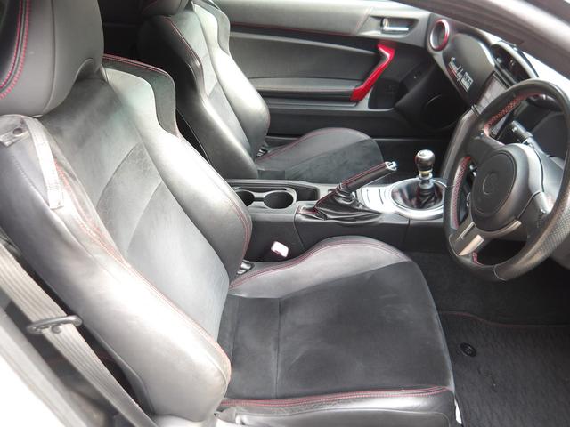 ８６ ＧＴリミテッド　ＳＤナビ＆フルセグＴＶ＆ＣＤ・ＤＶＤ再生・Ｂｌｕｅｔｏｏｔｈ対応・社外エアロ・ＴＲＤレッドキャリパー・ＢＬＩＴＺ車高調・ＨＫＳマフラー・社外１９インチＡＷ・ＥＴＣ・ドライブレコーダー・定期点検記録簿（46枚目）