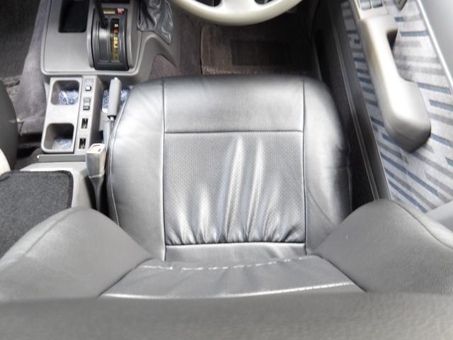 ランドクルーザープラド SXワイドリミテッド メモリアルパッケージ 1ナンバー登録・5人乗り・リフトアップ・社外15インチアルミホイール・ヨコハマM/Tタイヤ・黒レザーシートカバー・ETC付き(6枚目)