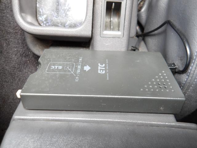 ランドクルーザープラド SXワイドリミテッド メモリアルパッケージ 1ナンバー登録・5人乗り・リフトアップ・社外15インチアルミホイール・ヨコハマM/Tタイヤ・黒レザーシートカバー・ETC付き(8枚目)