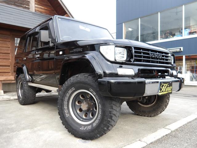 ランドクルーザープラド SXワイドリミテッド メモリアルパッケージ 1ナンバー登録・5人乗り・リフトアップ・社外15インチアルミホイール・ヨコハマM/Tタイヤ・黒レザーシートカバー・ETC付き(15枚目)