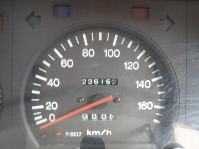 ランドクルーザープラド SXワイドリミテッド メモリアルパッケージ 1ナンバー登録・5人乗り・リフトアップ・社外15インチアルミホイール・ヨコハマM/Tタイヤ・黒レザーシートカバー・ETC付き(24枚目)