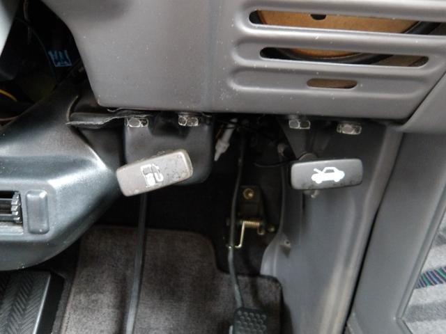 ランドクルーザープラド SXワイドリミテッド メモリアルパッケージ 1ナンバー登録・5人乗り・リフトアップ・社外15インチアルミホイール・ヨコハマM/Tタイヤ・黒レザーシートカバー・ETC付き(32枚目)