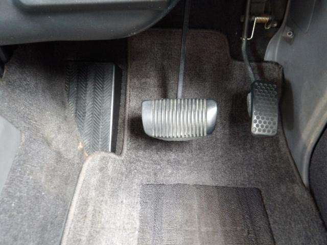 ランドクルーザープラド SXワイドリミテッド メモリアルパッケージ 1ナンバー登録・5人乗り・リフトアップ・社外15インチアルミホイール・ヨコハマM/Tタイヤ・黒レザーシートカバー・ETC付き(33枚目)