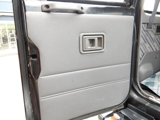 ランドクルーザープラド SXワイドリミテッド メモリアルパッケージ 1ナンバー登録・5人乗り・リフトアップ・社外15インチアルミホイール・ヨコハマM/Tタイヤ・黒レザーシートカバー・ETC付き(54枚目)