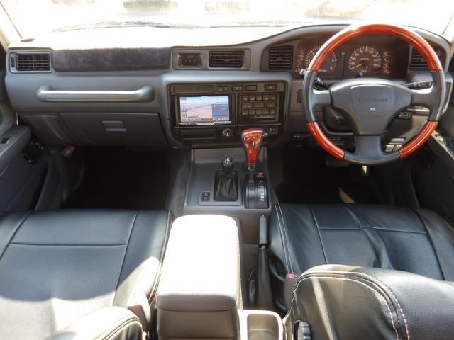 ランドクルーザー80 VXリミテッド 1ナンバー登録・サンルーフ・社外足廻りリフトアップ・HDDナビ&フルセグTV・DVD再生・Bluetooth対応・バックカメラ・角目4灯仕様LEDヘッドライト・社外アルミホイール・M/Tタイヤ・ETC(5枚目)