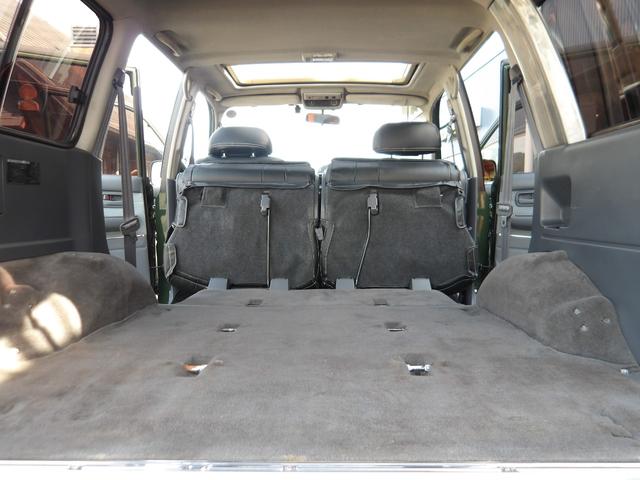 ランドクルーザー80 VXリミテッド 1ナンバー登録・サンルーフ・社外足廻りリフトアップ・HDDナビ&フルセグTV・DVD再生・Bluetooth対応・バックカメラ・角目4灯仕様LEDヘッドライト・社外アルミホイール・M/Tタイヤ・ETC(11枚目)