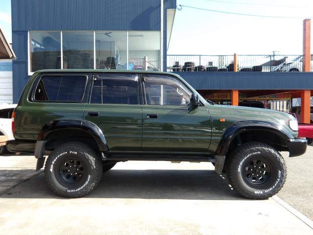 ランドクルーザー80 VXリミテッド 1ナンバー登録・サンルーフ・社外足廻りリフトアップ・HDDナビ&フルセグTV・DVD再生・Bluetooth対応・バックカメラ・角目4灯仕様LEDヘッドライト・社外アルミホイール・M/Tタイヤ・ETC(18枚目)