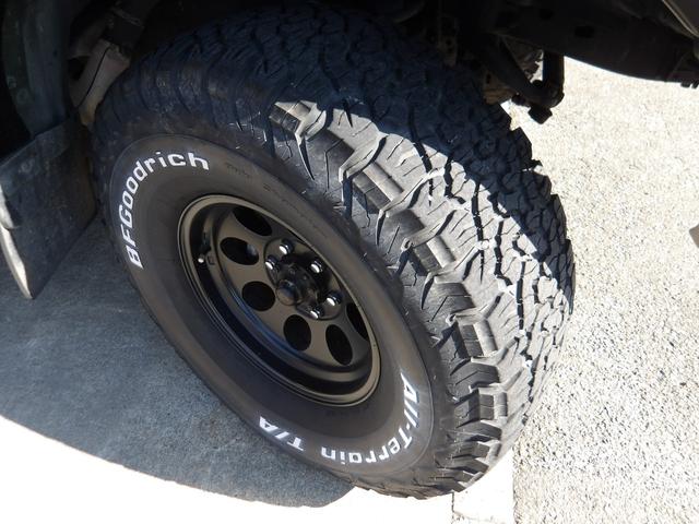 ランドクルーザー80 VXリミテッド 1ナンバー登録・サンルーフ・社外足廻りリフトアップ・HDDナビ&フルセグTV・DVD再生・Bluetooth対応・バックカメラ・角目4灯仕様LEDヘッドライト・社外アルミホイール・M/Tタイヤ・ETC(24枚目)