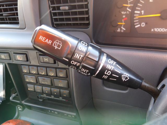 ランドクルーザー80 VXリミテッド 1ナンバー登録・サンルーフ・社外足廻りリフトアップ・HDDナビ&フルセグTV・DVD再生・Bluetooth対応・バックカメラ・角目4灯仕様LEDヘッドライト・社外アルミホイール・M/Tタイヤ・ETC(33枚目)