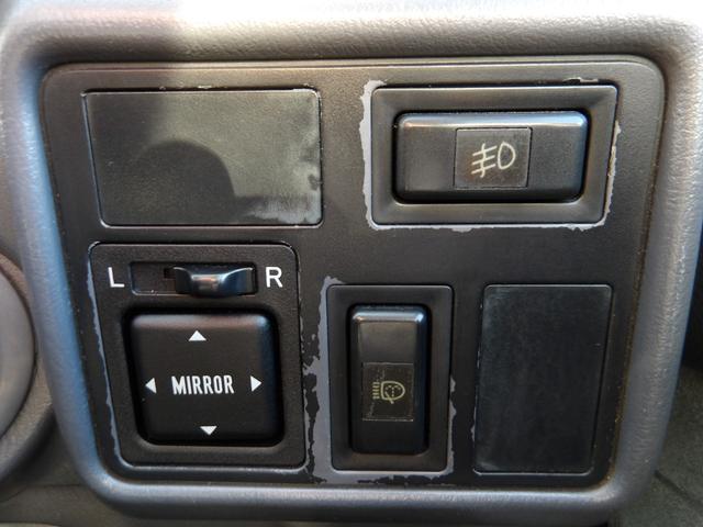 ランドクルーザー80 VXリミテッド 1ナンバー登録・サンルーフ・社外足廻りリフトアップ・HDDナビ&フルセグTV・DVD再生・Bluetooth対応・バックカメラ・角目4灯仕様LEDヘッドライト・社外アルミホイール・M/Tタイヤ・ETC(35枚目)