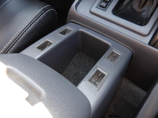 ランドクルーザー80 VXリミテッド 1ナンバー登録・サンルーフ・社外足廻りリフトアップ・HDDナビ&フルセグTV・DVD再生・Bluetooth対応・バックカメラ・角目4灯仕様LEDヘッドライト・社外アルミホイール・M/Tタイヤ・ETC(38枚目)