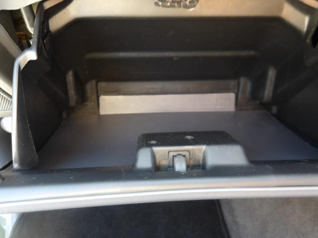 ランドクルーザー80 VXリミテッド 1ナンバー登録・サンルーフ・社外足廻りリフトアップ・HDDナビ&フルセグTV・DVD再生・Bluetooth対応・バックカメラ・角目4灯仕様LEDヘッドライト・社外アルミホイール・M/Tタイヤ・ETC(47枚目)