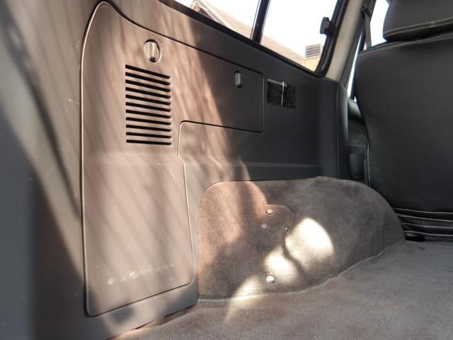 ランドクルーザー80 VXリミテッド 1ナンバー登録・サンルーフ・社外足廻りリフトアップ・HDDナビ&フルセグTV・DVD再生・Bluetooth対応・バックカメラ・角目4灯仕様LEDヘッドライト・社外アルミホイール・M/Tタイヤ・ETC(62枚目)