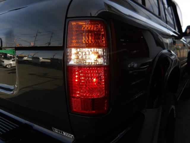 ランドクルーザー80 VXリミテッド 1ナンバー登録・サンルーフ・社外足廻りリフトアップ・HDDナビ&フルセグTV・DVD再生・Bluetooth対応・バックカメラ・角目4灯仕様LEDヘッドライト・社外アルミホイール・M/Tタイヤ・ETC(73枚目)