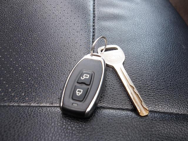 ランドクルーザー80 VXリミテッド 1ナンバー登録・サンルーフ・社外足廻りリフトアップ・HDDナビ&フルセグTV・DVD再生・Bluetooth対応・バックカメラ・角目4灯仕様LEDヘッドライト・社外アルミホイール・M/Tタイヤ・ETC(76枚目)